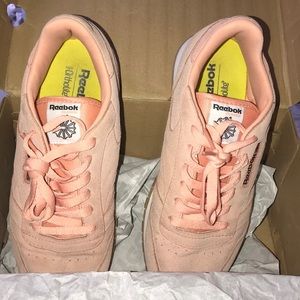 Reebok Classic Suede Pastel